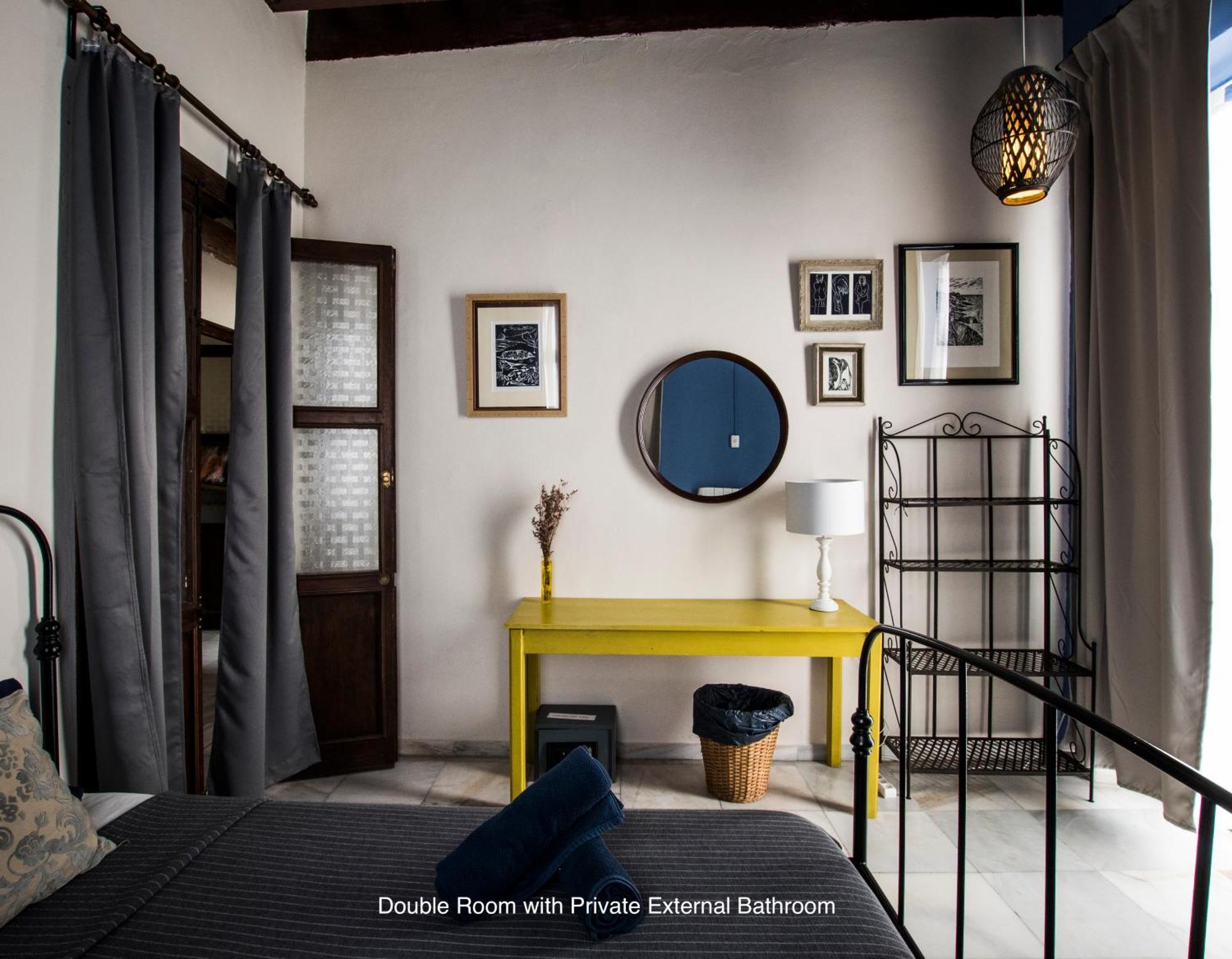 Casa Piratas Y Mina Apartman Cádiz Kültér fotó